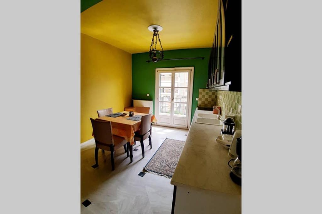 2 Floor Apartment In Kalamaria,Thessaloniki. Eksteriør billede